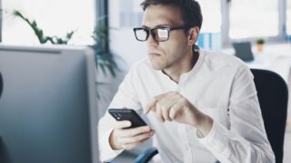 担当変更が生じた時のメール(挨拶)における文例を解説！前任者から後任者をお客様に明瞭に述べよう！訪問時のスムーズな対処に