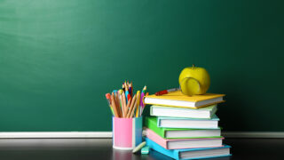 奨学金の申請理由について、文章の書き方や注意点や例文を紹介！何文字が適切？母子家庭や経済状況で進学を諦めるのは勿体ない！