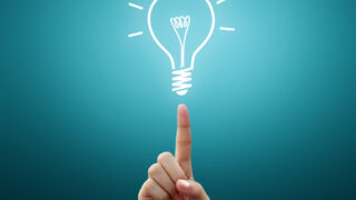 入社式における役員挨拶の仕方について例文やポイントを紹介！丁寧な言葉選びでスマートなスピーチを心がけよう！